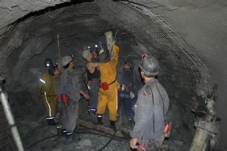 碾子山工程爆破中的危险因素分析以及应对工程爆破危险的措施